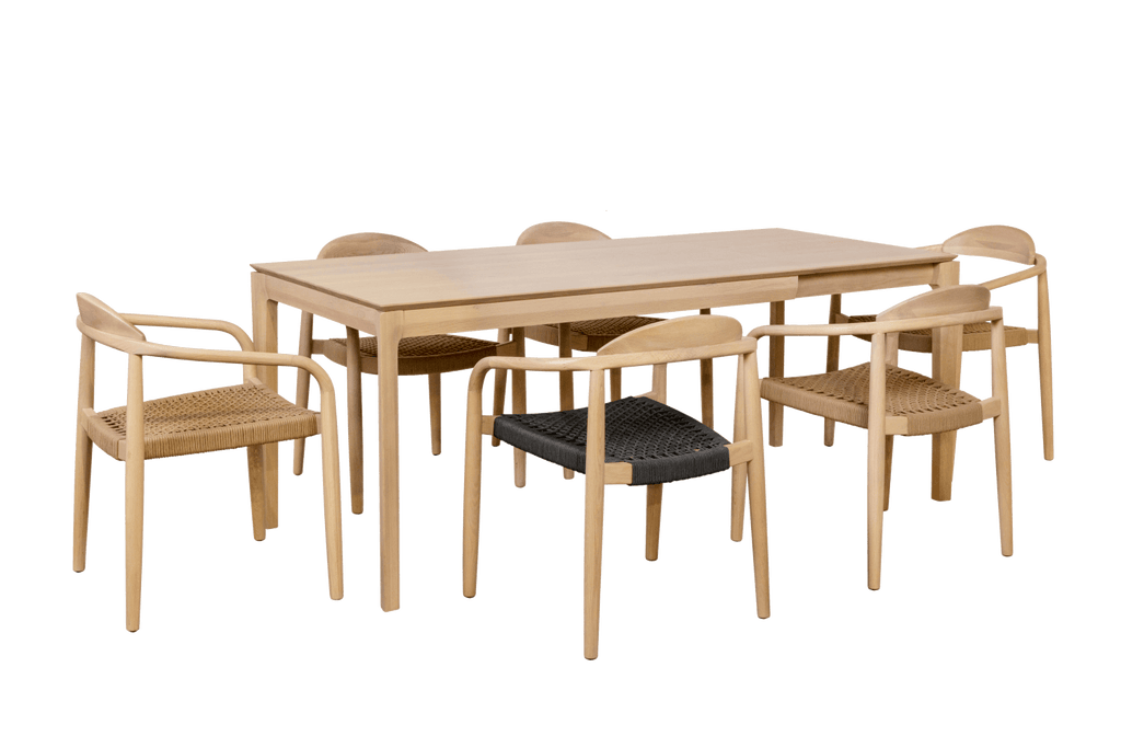 Marie egetræs bord med udtræk med javi stole